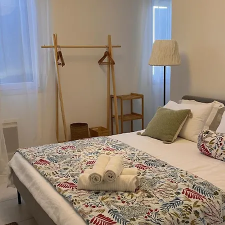 Le Clos Du Moulin 1 - Maison, Jardin, 3 Chambres (Adults Only) Entraigues-sur-la-Sorgue Exterior photo
