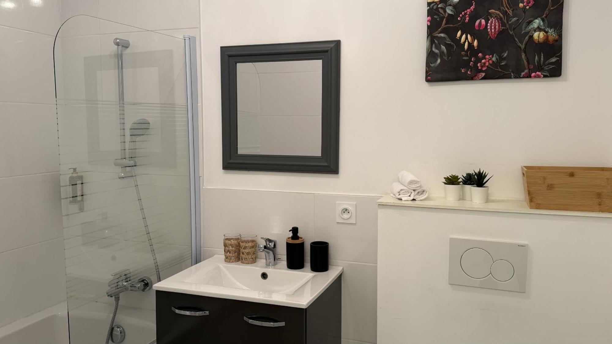 Maison 1 Le Clos du Moulin en PROVENCE, 3 chambres, climatisée, avec jardin et parking privé gratuit * Entraigues-sur-la-Sorgue